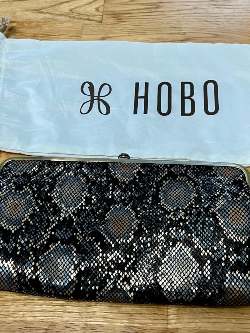 HOBO Lauren Wallet